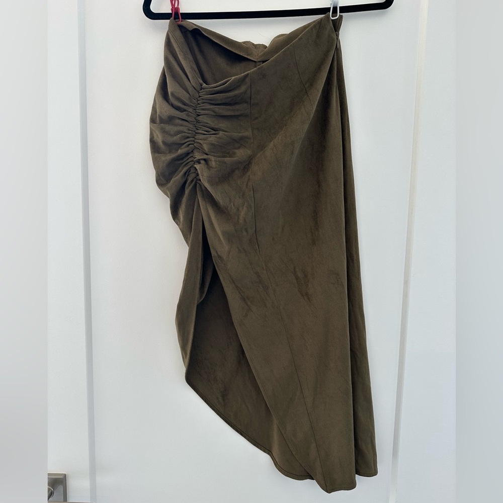 Zara Olive Green Asymmetrical Ruched Midi Skirt (M)